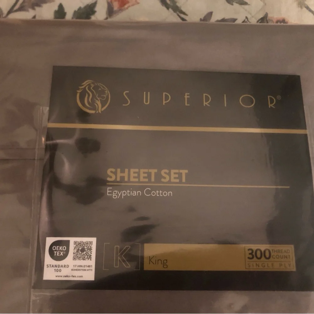 Brand New Superior King Sheet Set in Grey
